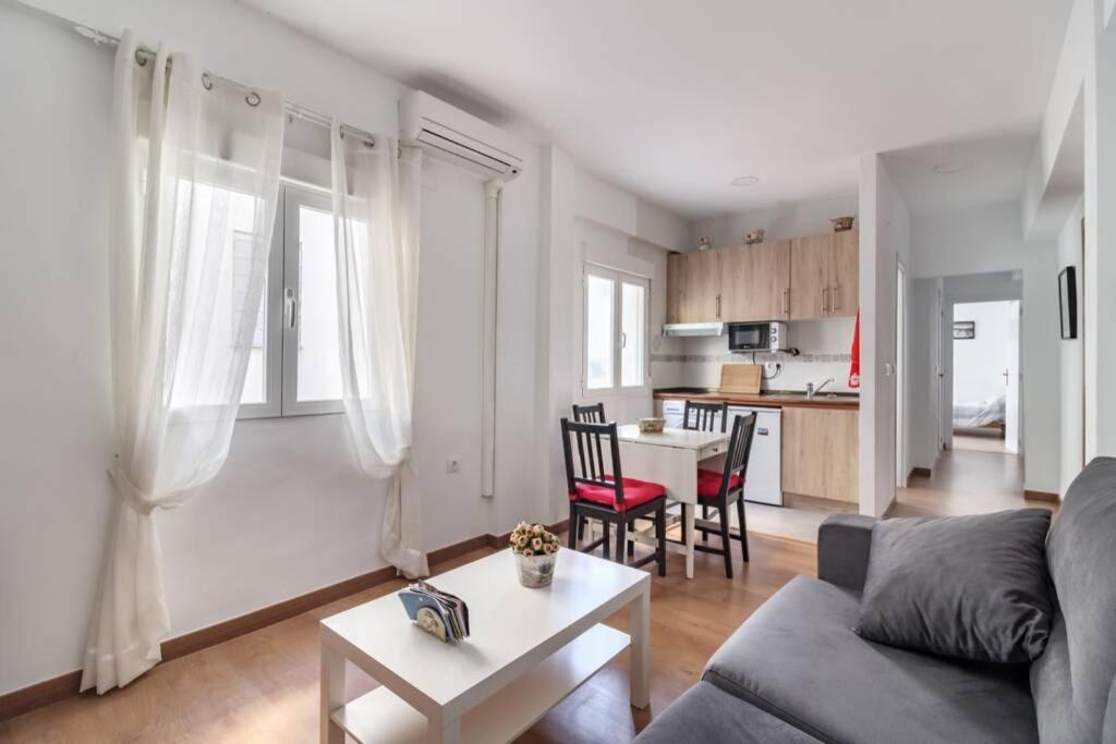 Lovely Apartment In The Centre Wifi Гранада Екстериор снимка
