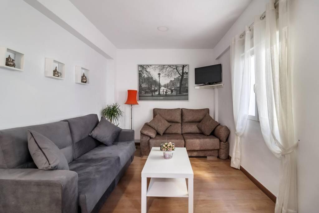 Lovely Apartment In The Centre Wifi Гранада Екстериор снимка