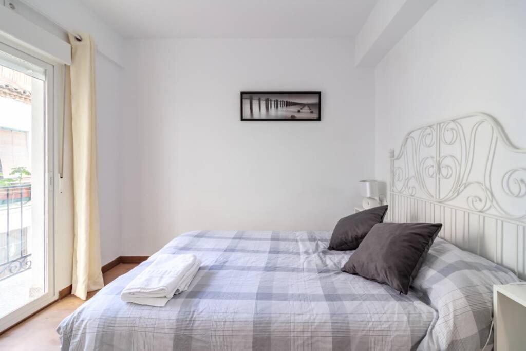 Lovely Apartment In The Centre Wifi Гранада Екстериор снимка